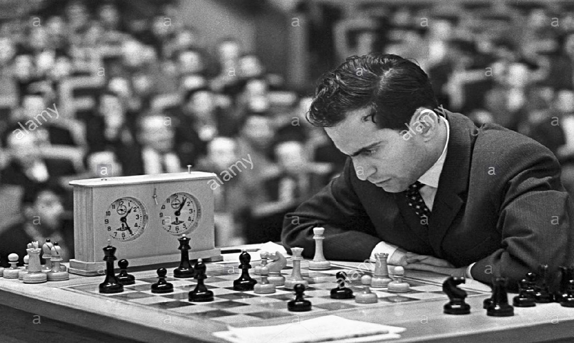 مشاهیر شطرنج | میخائیل تال